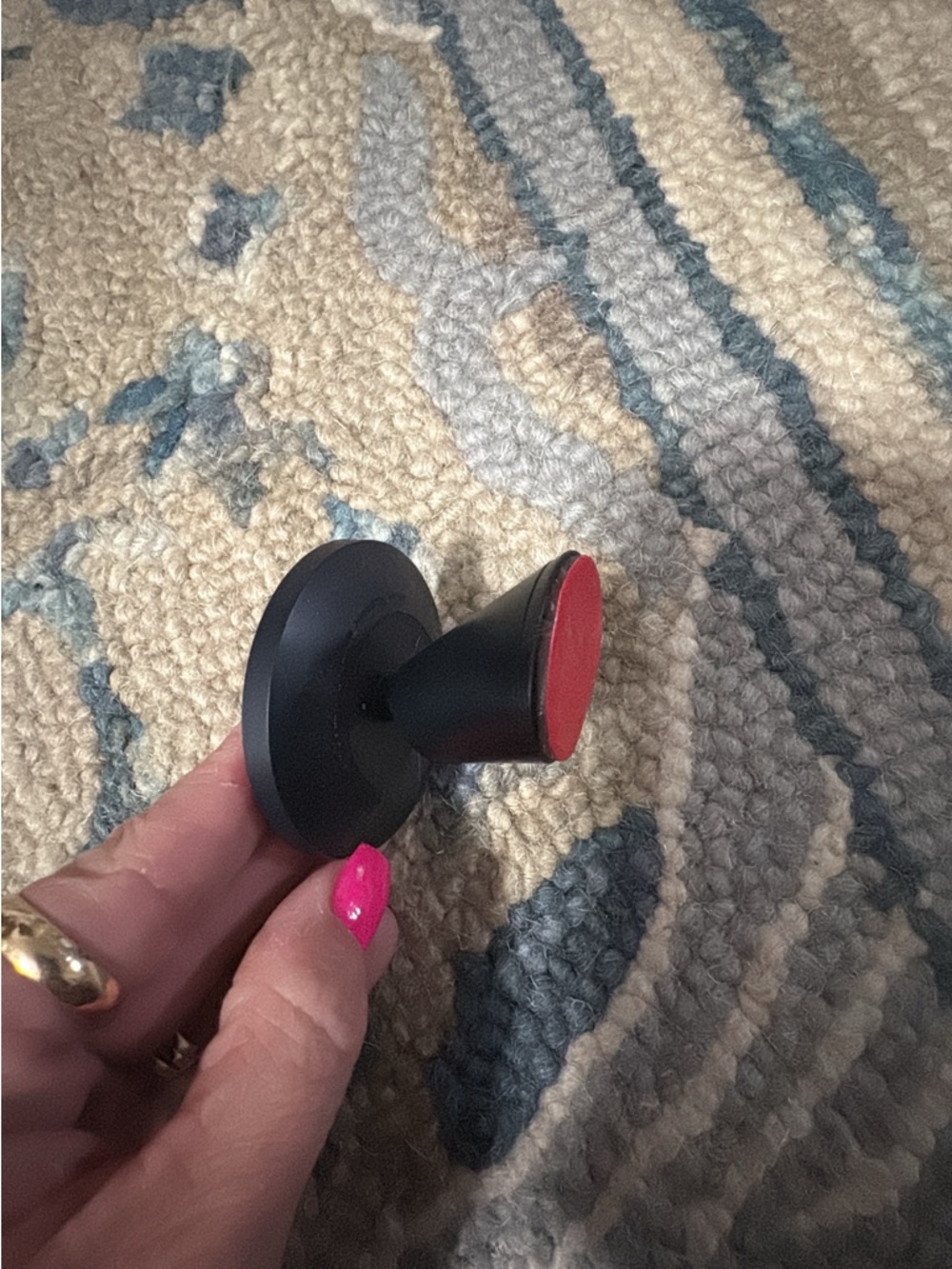 Magnetic Car Phone Mount - Black with Red Pad